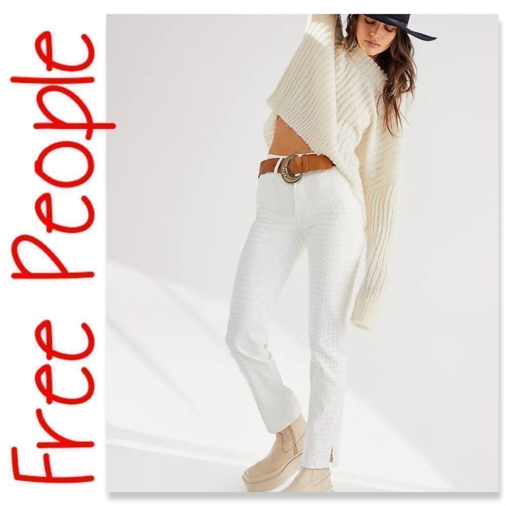 NWT Free People Lydia Embossed Straight Leg Jean